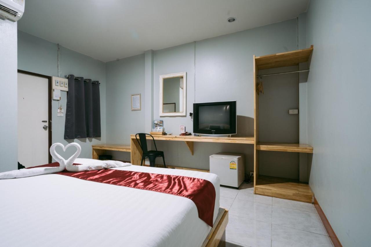 Jintana Resort Buriram Extérieur photo