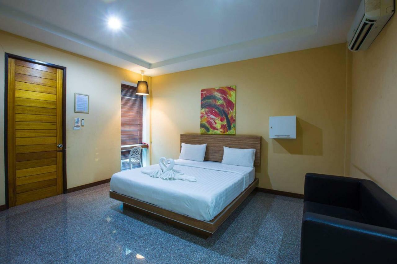 Jintana Resort Buriram Extérieur photo