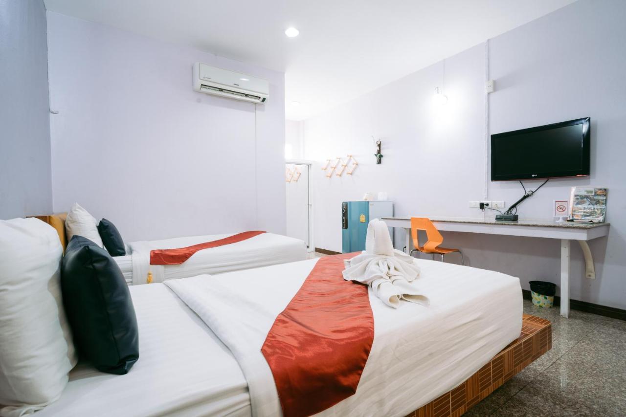 Jintana Resort Buriram Extérieur photo
