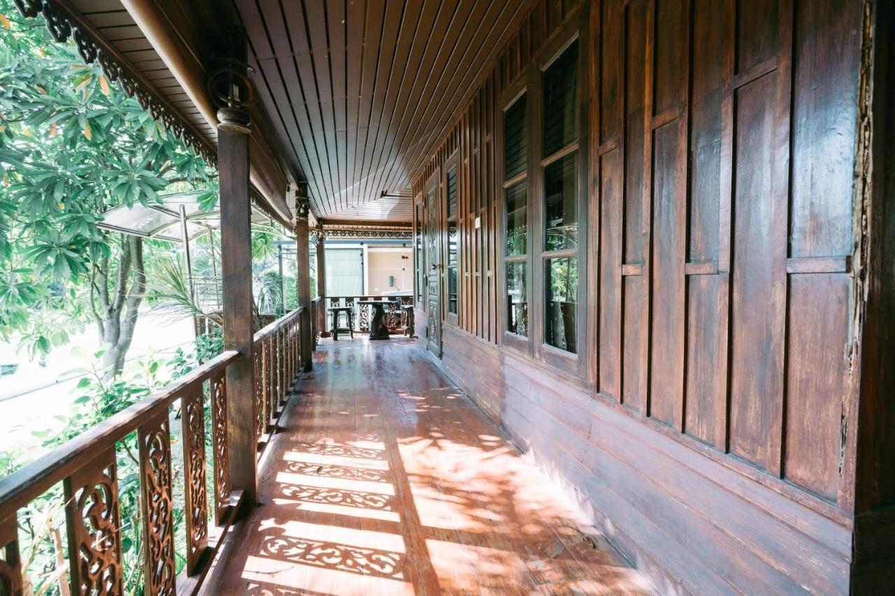 Jintana Resort Buriram Extérieur photo