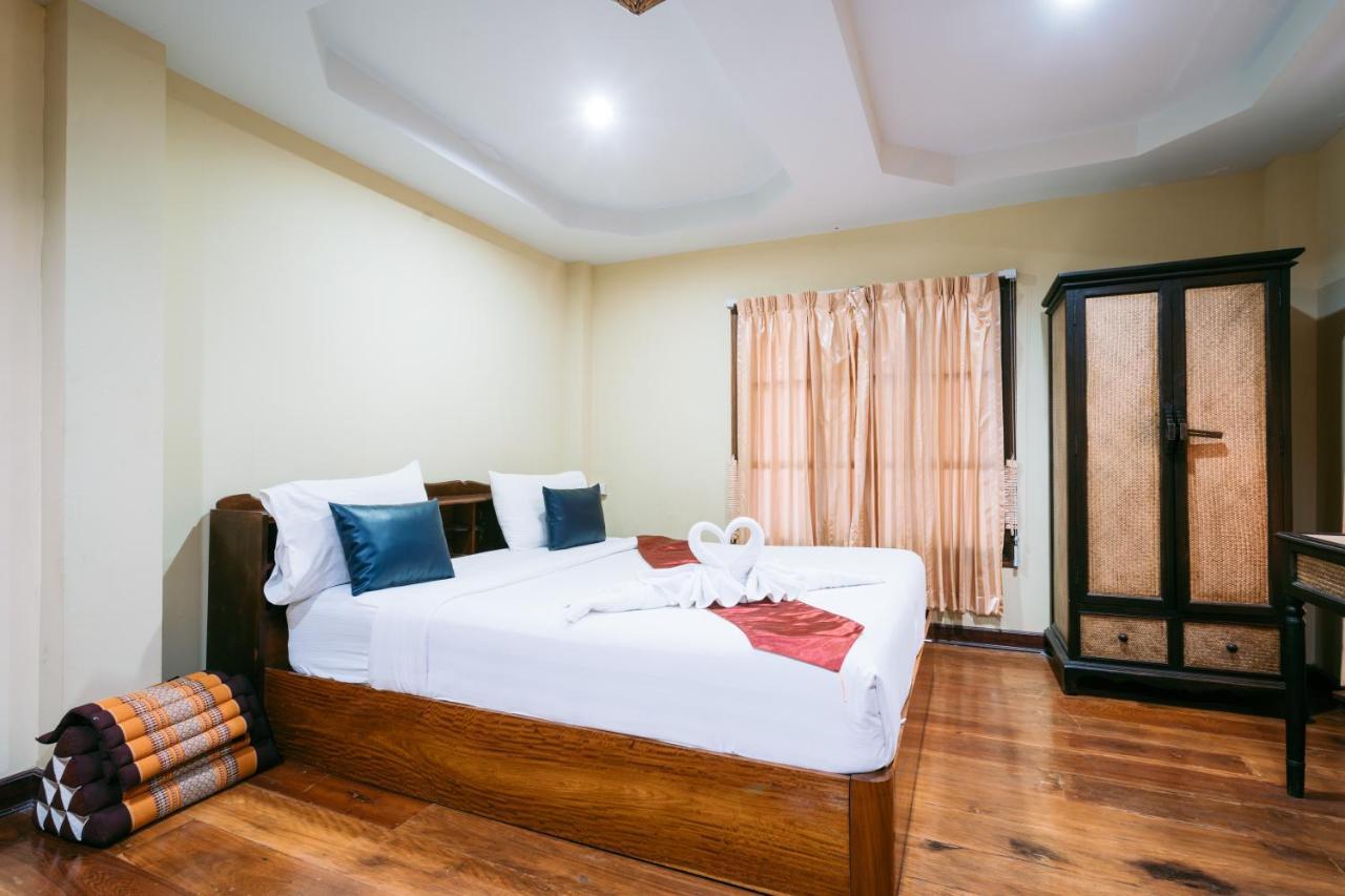 Jintana Resort Buriram Extérieur photo